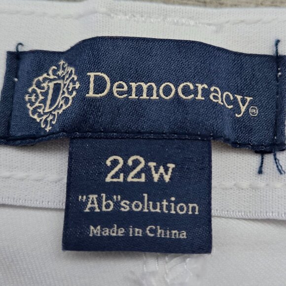 Democracy Ab Solutions White Denim Booty Lift Plus Bermuda Shorts 22W - Picture 6 of 7